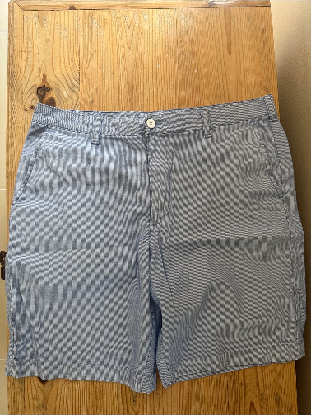 Izod Light Blue Men's Flat Front Golf Shorts